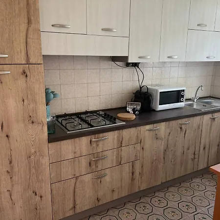 Sunflower Apartament Apartment